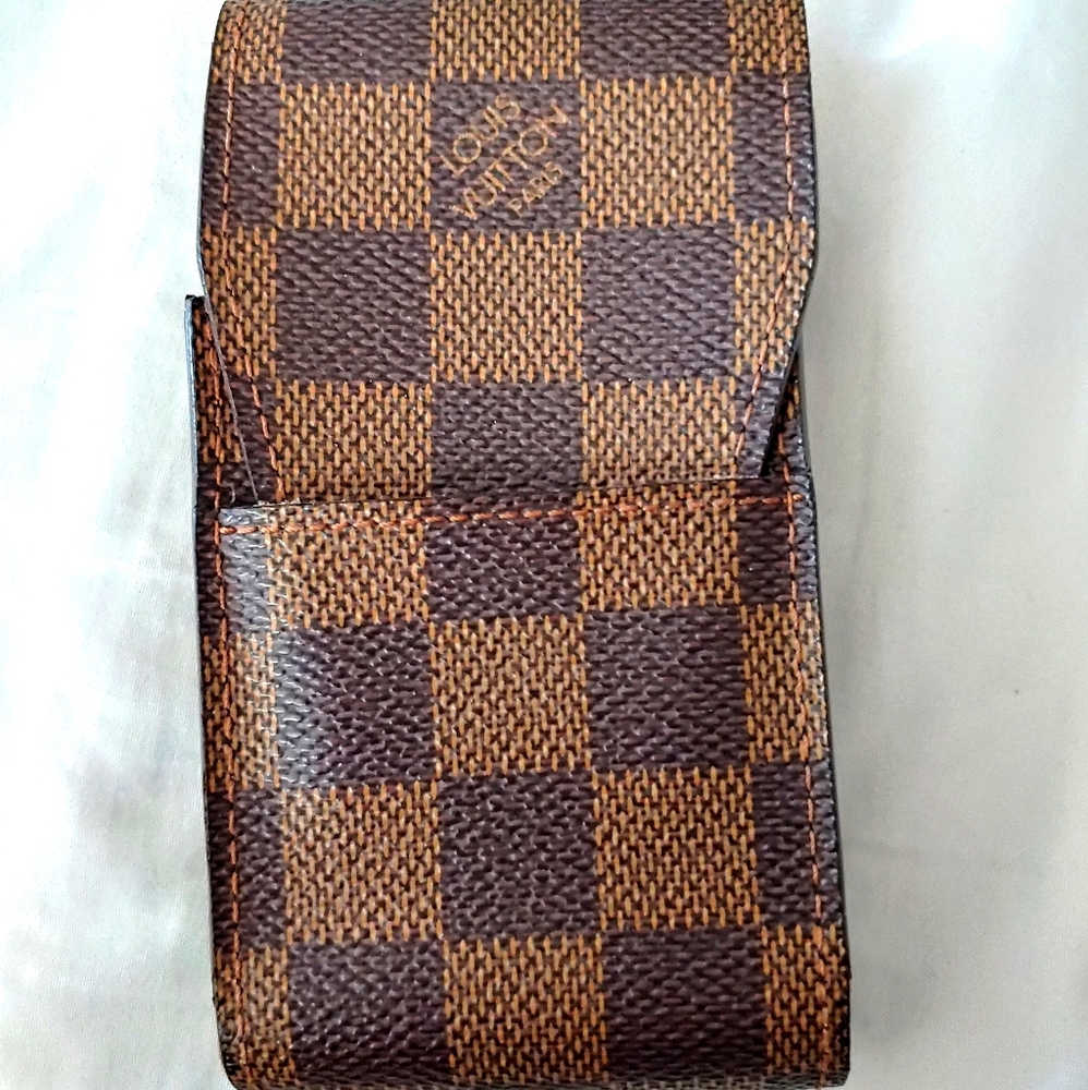 Authentic Louis Vuitton Damier Ebene Case